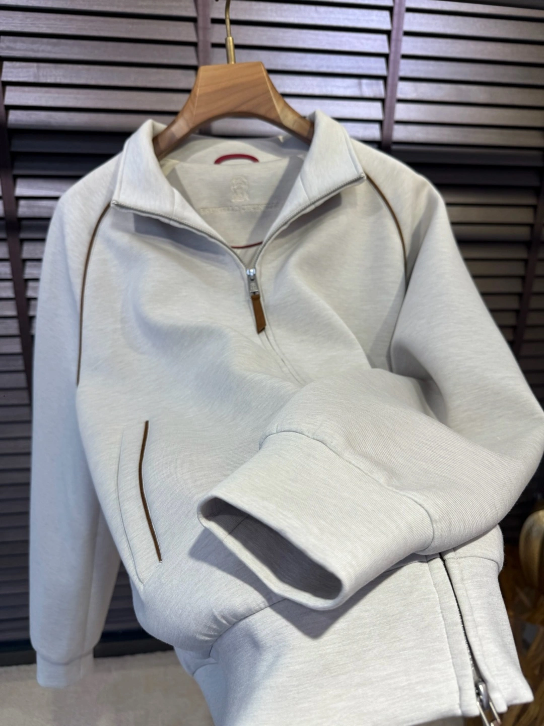 wg.luxury- 2ru9588o wool 2colour item:E-F155I1398-2H